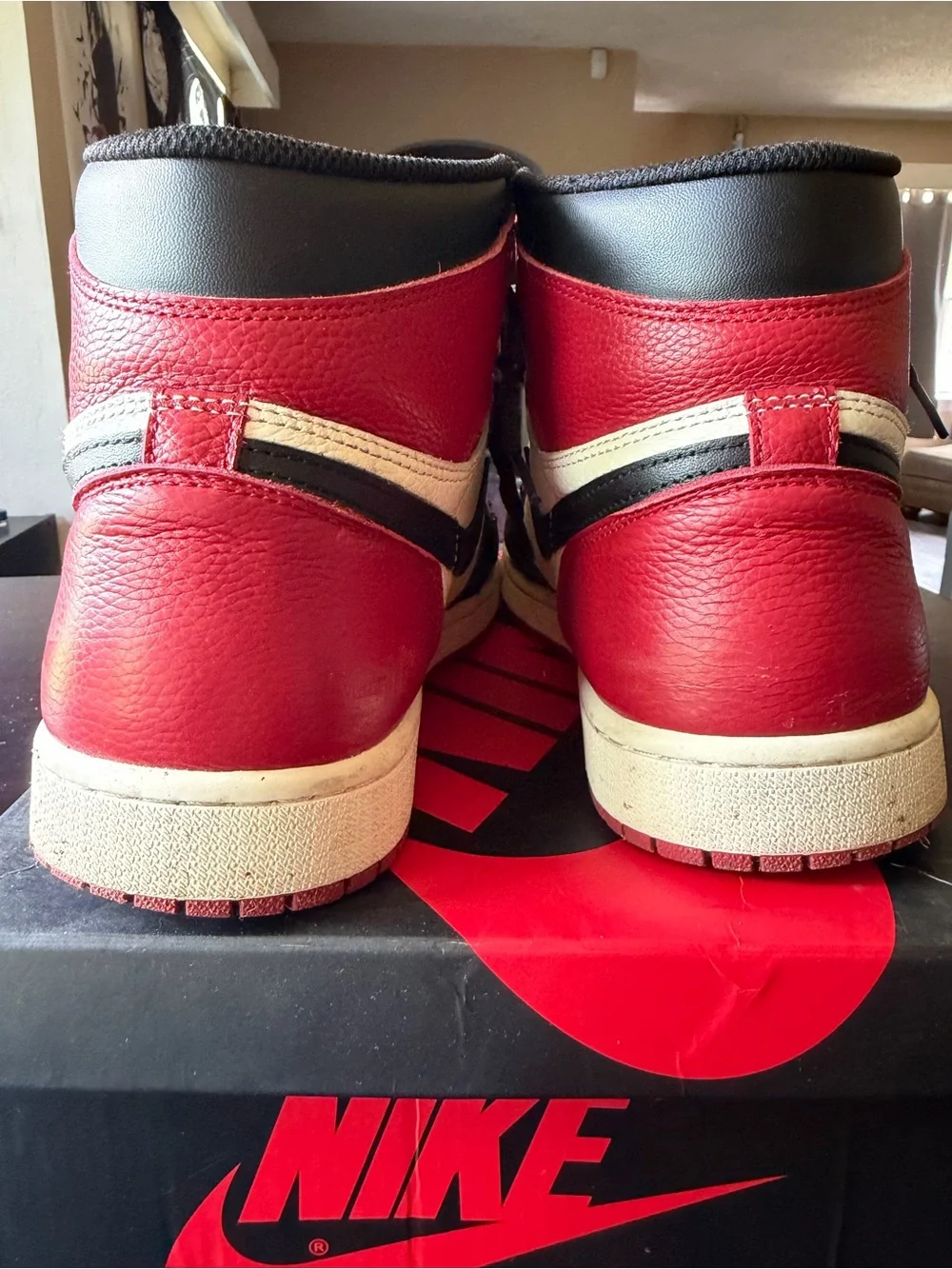 Nike Air Jordan 1 High OG - White / Black / Red